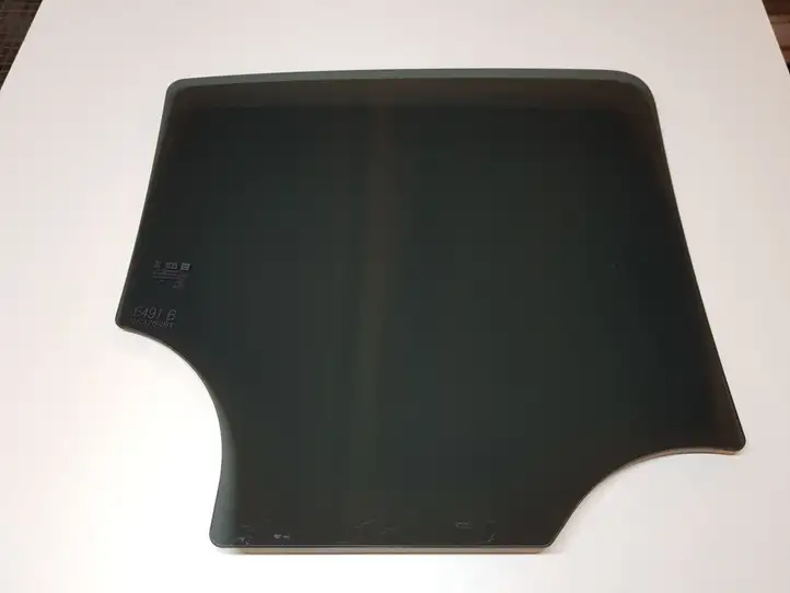 Buick Encore I (2012 - 2019) 95276491 Стекло задней двери — фото 4