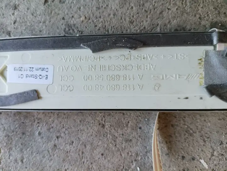 Mercedes-Benz A W177 (2018 - ) A1186804800 Внутренняя отделка переднего порога — фото 2