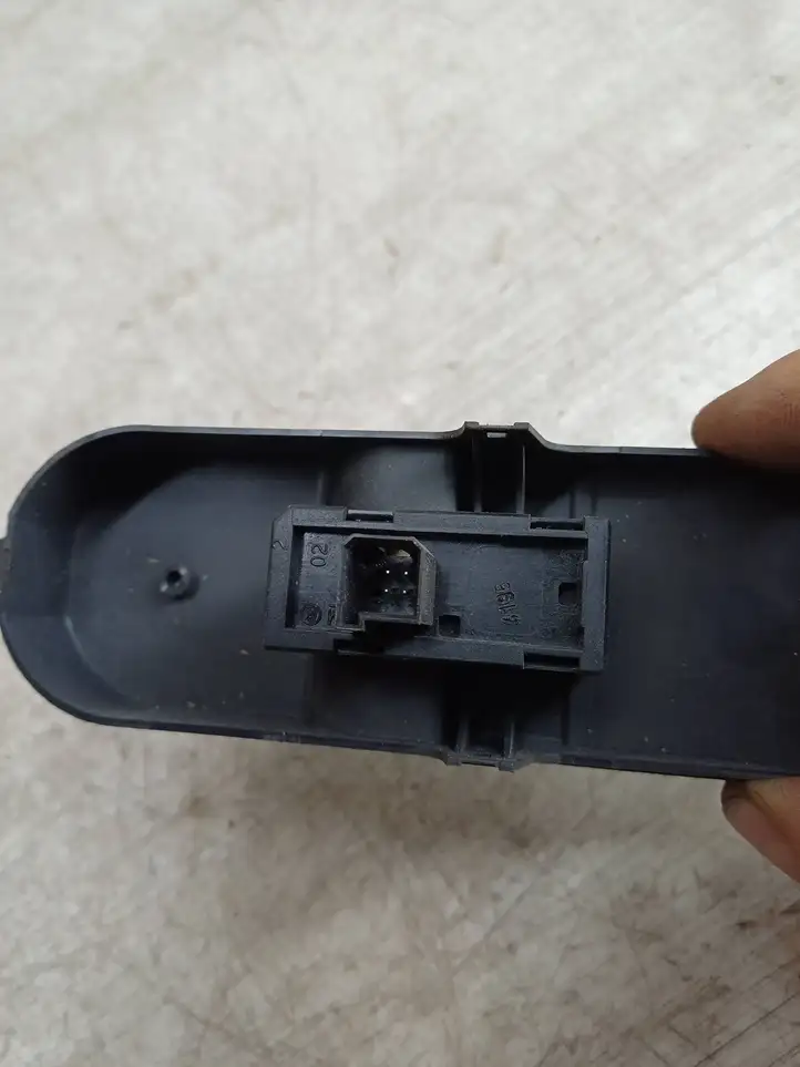 Opel Astra H (2004 - 2009) 93162638 Кнопка стеклоподъемников — фото 4