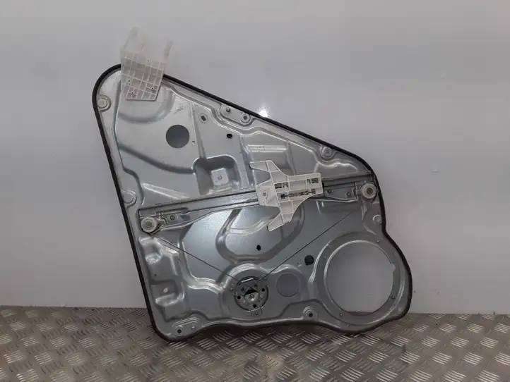 Kia Ceed (2010 - 2012) 834701H000 Механический стеклоподъемник задней двери — фото 1