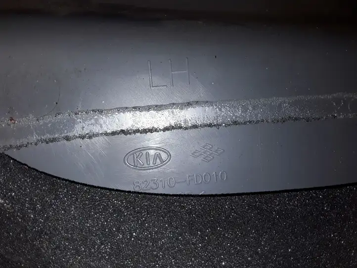 Kia Rio (2002 - 2005) 82310FD010 Обшивка задней двери — фото 5