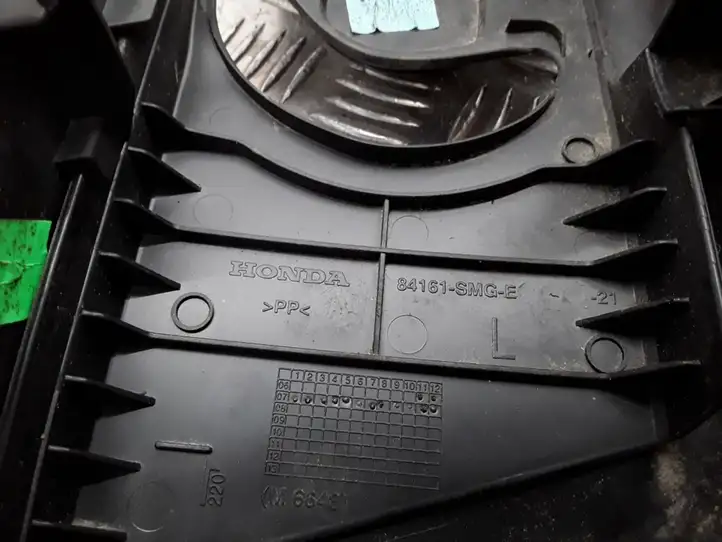 Honda Civic (2006 - 2011) 84161SMGE Верхняя обшивка стойки B — фото 9