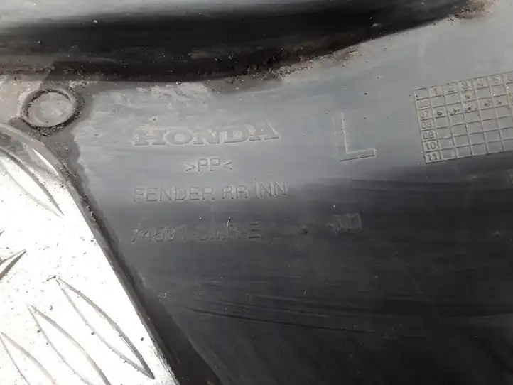 Honda Civic (2006 - 2011) 74591SMRE Задняя колесная арка — фото 2