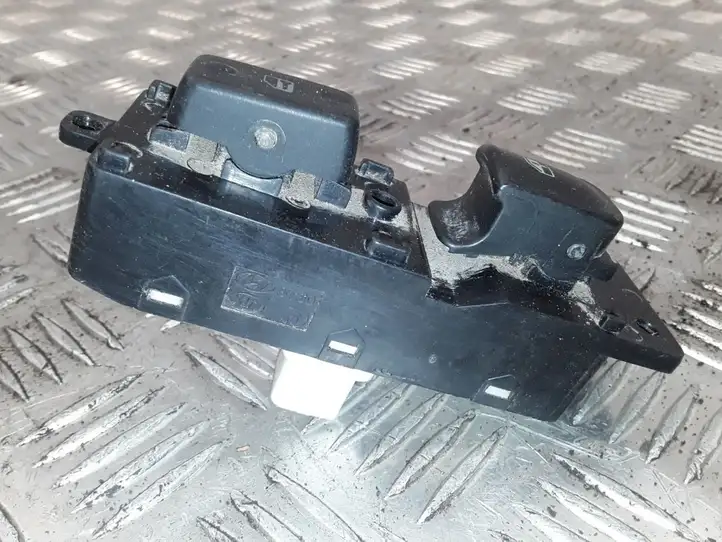 Hyundai Sonata (2003 - 2007) 935753K010CH Блок кнопок стеклоподъемников — фото 4