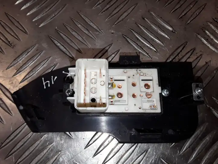 Chevrolet Captiva (2006 - 2011) 201003485 Блок кнопок стеклоподъемников — фото 3