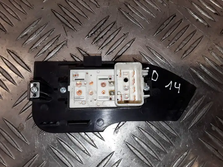 Chevrolet Captiva (2006 - 2011) 201003486 Блок кнопок стеклоподъемников — фото 2