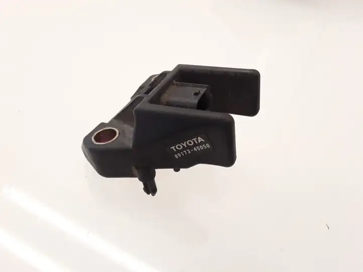 Toyota RAV 4 (XA20) (2000 - 2005) 8917345050 Прочие детали моторного отсека — фото 4