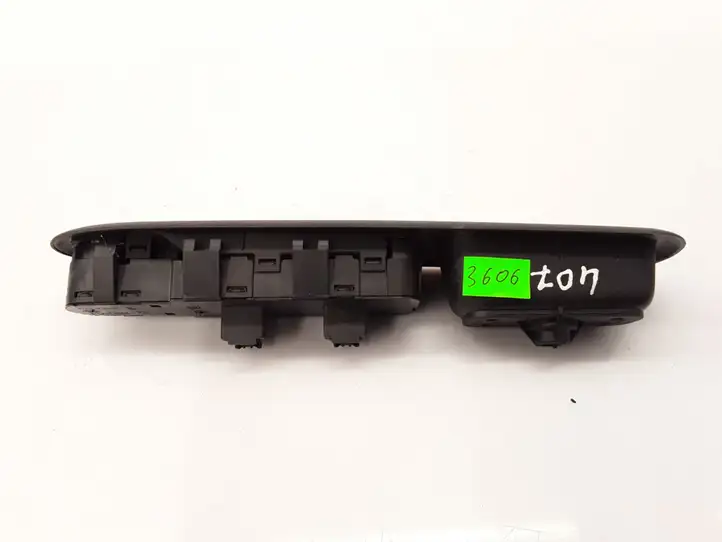 Peugeot 407 (2004 - 2011) 96468704XT Кнопка стеклоподъемников — фото 4