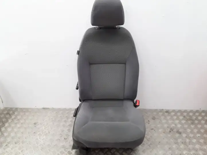 Fiat Croma (2005 - 2011) Переднее сиденье пассажира — фото 1