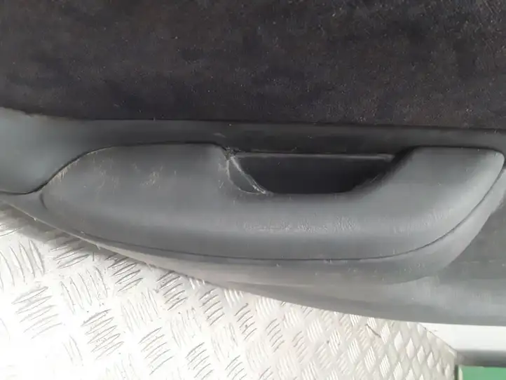 Toyota Corolla E110 (1995 - 2002) 6777612030 Обшивка задней двери — фото 4