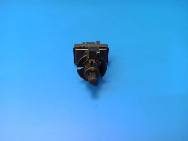 Mercedes-Benz E C207 W207 (2009 - 2017) A0065451014 Датчик педали сцепления — фото 6