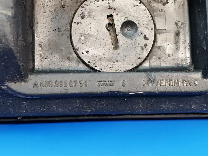 Mercedes-Benz E C207 W207 (2009 - 2017) A0009986750 Подушка домкрата — фото 10