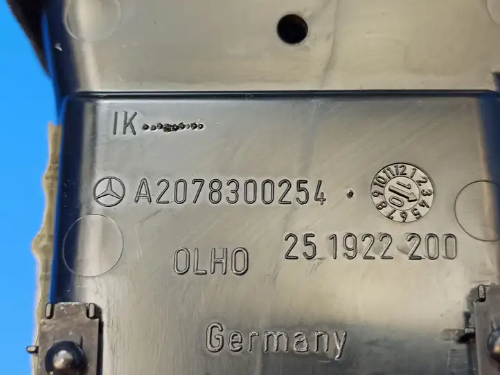 Mercedes-Benz E C207 W207 (2009 - 2017) A2078300254 Боковой воздушный дефлектор — фото 5