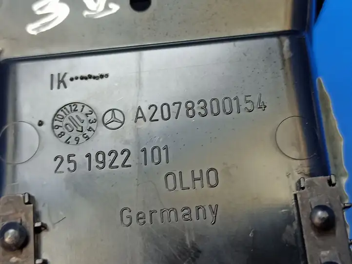 Mercedes-Benz E C207 W207 (2009 - 2017) A2078300154 Боковой воздушный дефлектор — фото 8