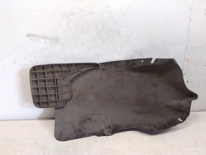 Mazda 323 F (1994 - 2000) 13162369RH Задний подкрылок — фото 1