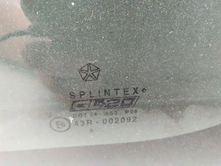 Chrysler Voyager (1996 - 2001) 43R002092 Заднее боковое стекло — фото 2