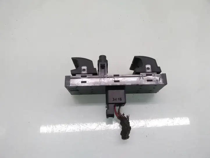 Volkswagen PASSAT B6 (2005 - 2010) 1K4959857A Блок кнопок стеклоподъемников — фото 2