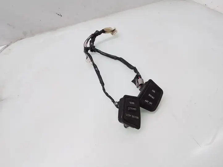 Jeep Grand Cherokee (WK) (2004 - 2010) 74679758 Кнопки на рулевом колесе — фото 4