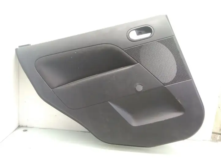 Ford Fiesta (2006 - 2008) Обшивка задней двери — фото 1