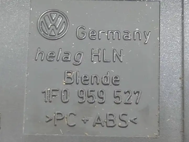 Volkswagen Touran I (2003 - 2010) 1T0959833A Включатель открытия топливного бака — фото 5