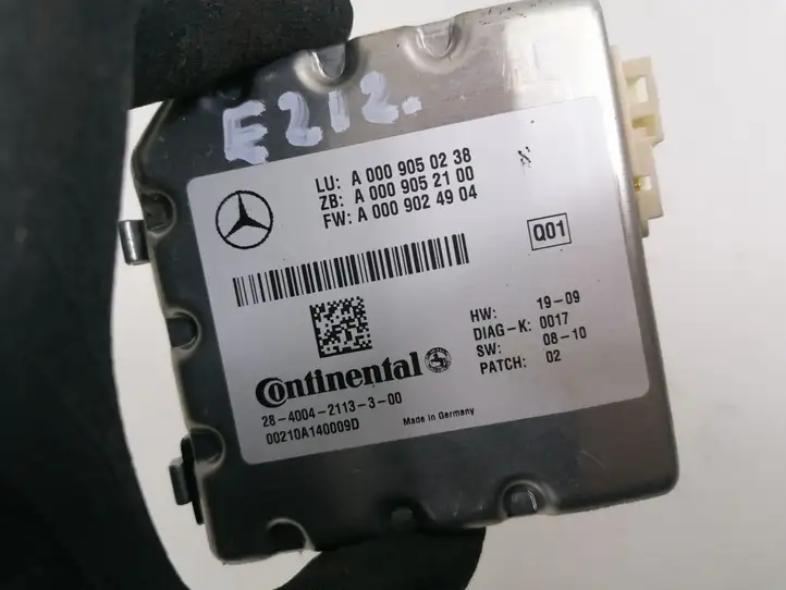 Mercedes-Benz E W212 (2009 - 2016) A0009050238 Камера в лобовом стекле — фото 3