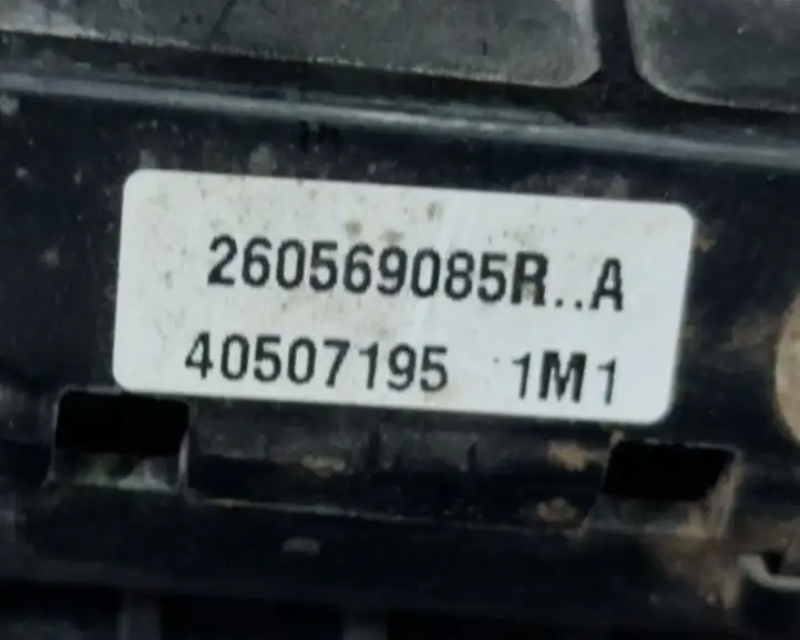 Renault Kangoo II (2008 - 2014) 260569085R Зарядный разъем электромобиля — фото 7