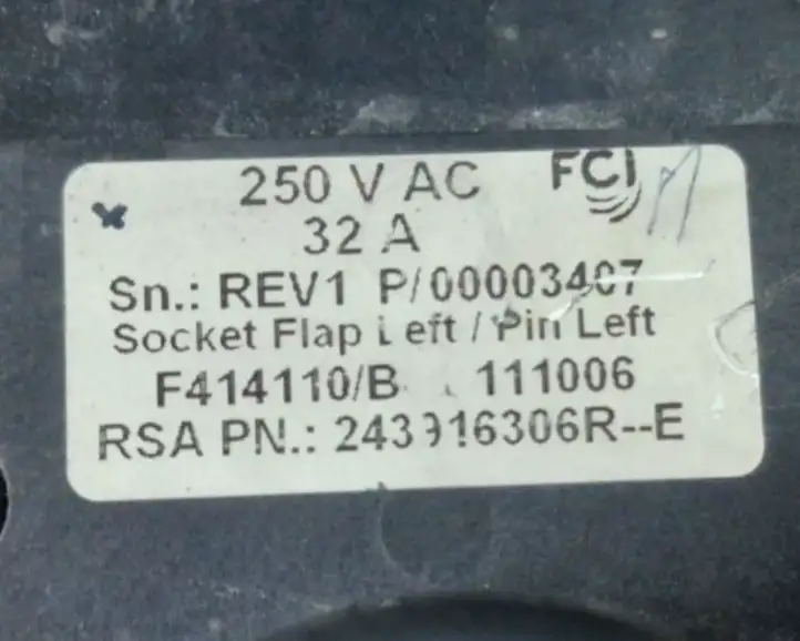 Renault Kangoo II (2008 - 2014) 260569085R Зарядный разъем электромобиля — фото 8