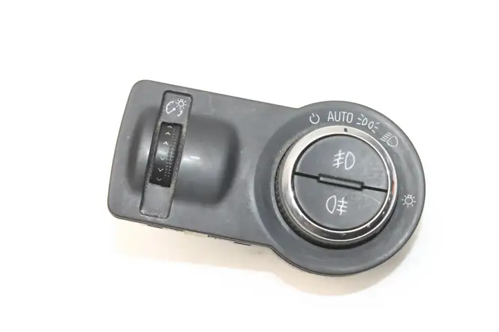 Opel Insignia A (2008 - 2017) 22901655 Включатель фонарей — фото 1