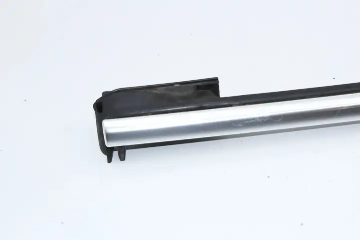 Audi A5 8T 8F (2011 - 2016) 8F0853764E Накладка стекла задней двери — фото 2
