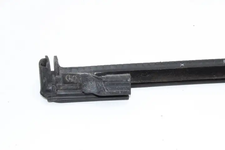 Audi A5 8T 8F (2011 - 2016) 8F0853764E Накладка стекла задней двери — фото 4