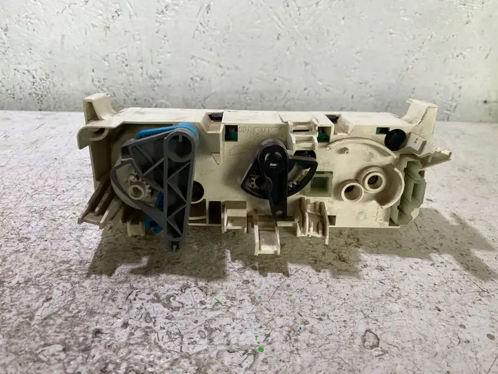 Citroen Berlingo (2003 - 2007) 1848819639 Блок управления климат-контролем — фото 3