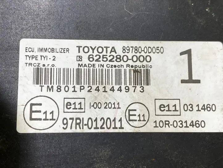Toyota Yaris (2012 - 2014) 897800D050 Блок иммобилайзера — фото 2