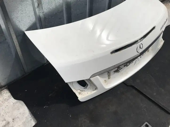 Mercedes-Benz E A207 (2010 - 2017) Крышка багажника — фото 6
