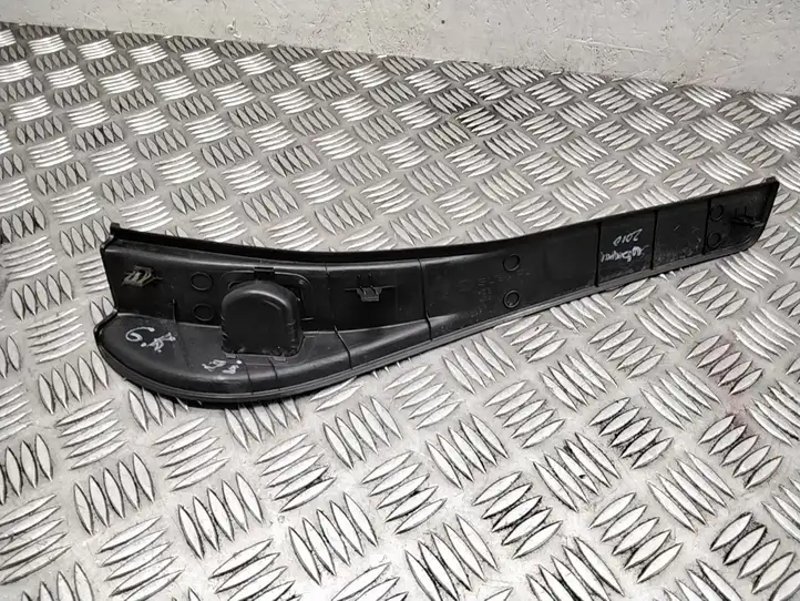 Subaru Forester SH (2008 - 2013) 94061FG030 Наружная отделка заднего порога — фото 3