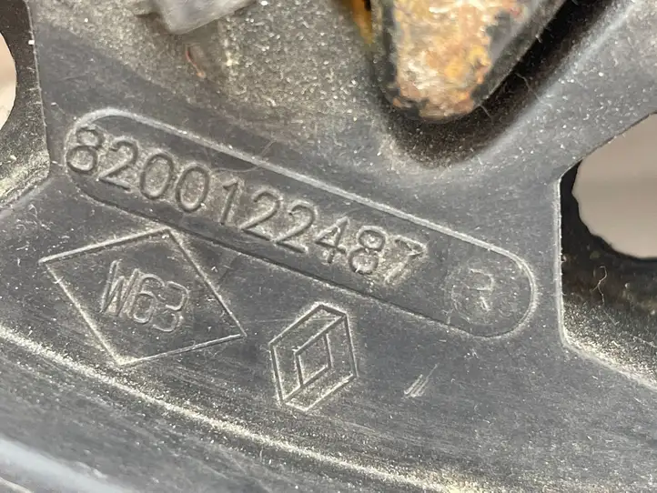 Renault Clio II (2001 - 2005) 8200122487 Кронштейн запасного колеса — фото 2