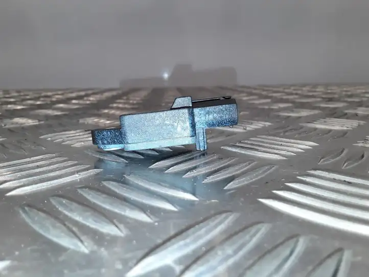 Maserati Quattroporte (2003 - 2008) Датчик удара SRS — фото 2