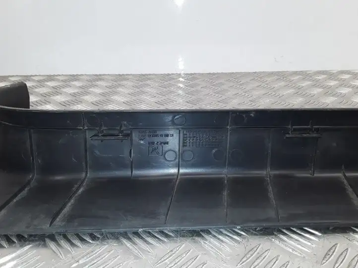 Nissan Qashqai (2006 - 2010) 769B5JD000 Внутренняя отделка переднего порога — фото 5