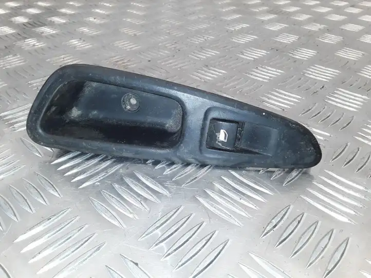 Peugeot 308 (2007 - 2013) 96573850XT Кнопка стеклоподъемников — фото 3