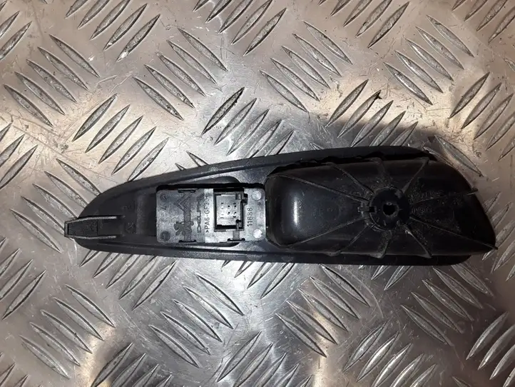 Peugeot 308 (2007 - 2013) 96573850XT Кнопка стеклоподъемников — фото 4