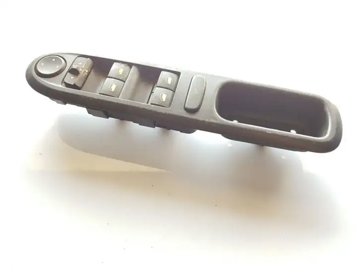 Peugeot 407 (2004 - 2011) 96468704XT Кнопка стеклоподъемников — фото 1