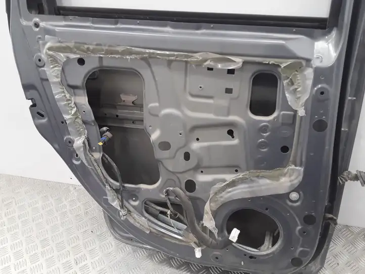 Nissan Note (E11) (2006 - 2014) Задняя дверь — фото 6