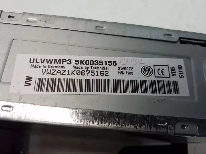 Volkswagen Jetta VI (2011 - 2018) 1K0675162 Магнитола / мультимедийная система — фото 5