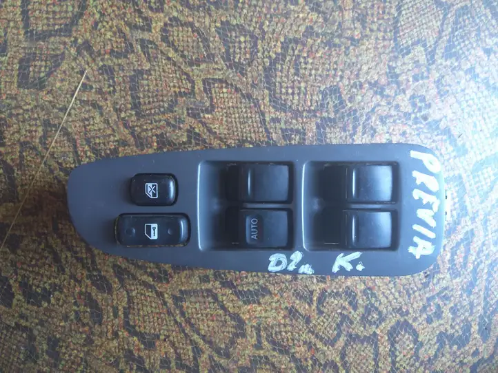 Toyota Previa (XR30, XR40) II (2000 - 2006) 8404028030 Блок кнопок стеклоподъемников — фото 1