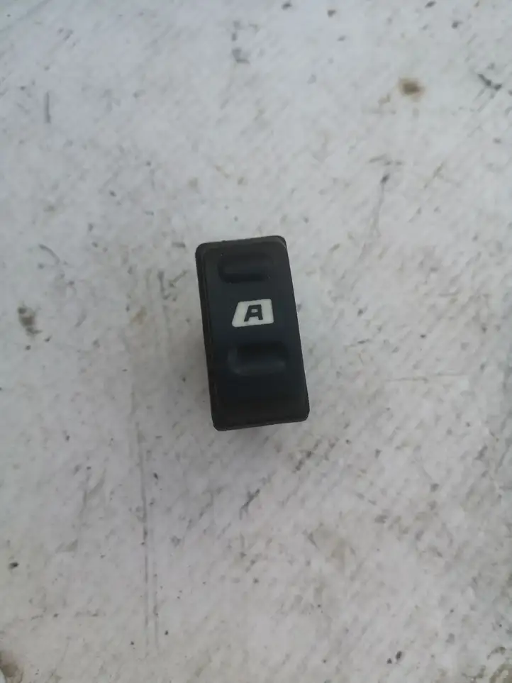 Citroen Xsara Picasso (1999 - 2012) 22681 Блок кнопок стеклоподъемников — фото 1