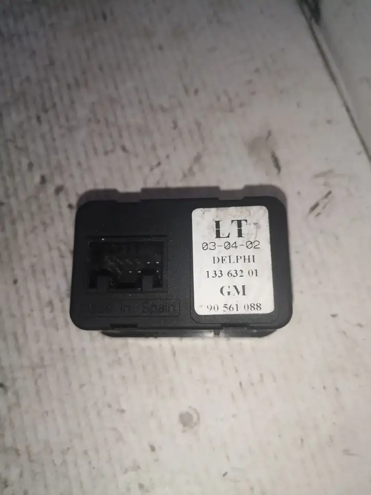 Opel Astra G (1998 - 2004) 13363201 Блок кнопок стеклоподъемников — фото 3