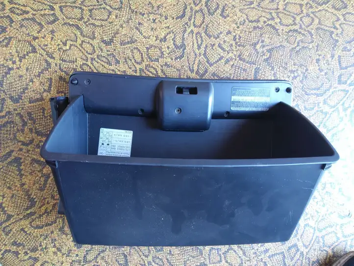Toyota Corolla E120 E130 (2000 - 2004) 5555102060 Бардачок в сборе — фото 3