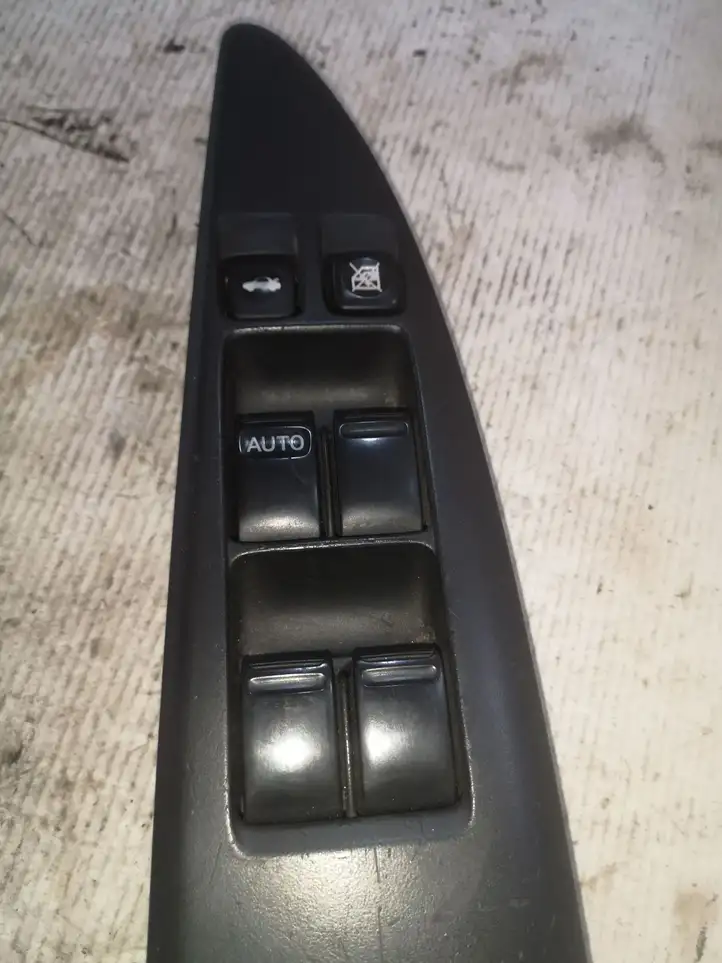 Nissan Primera (2001 - 2008) 25401AV640 Блок кнопок стеклоподъемников — фото 3