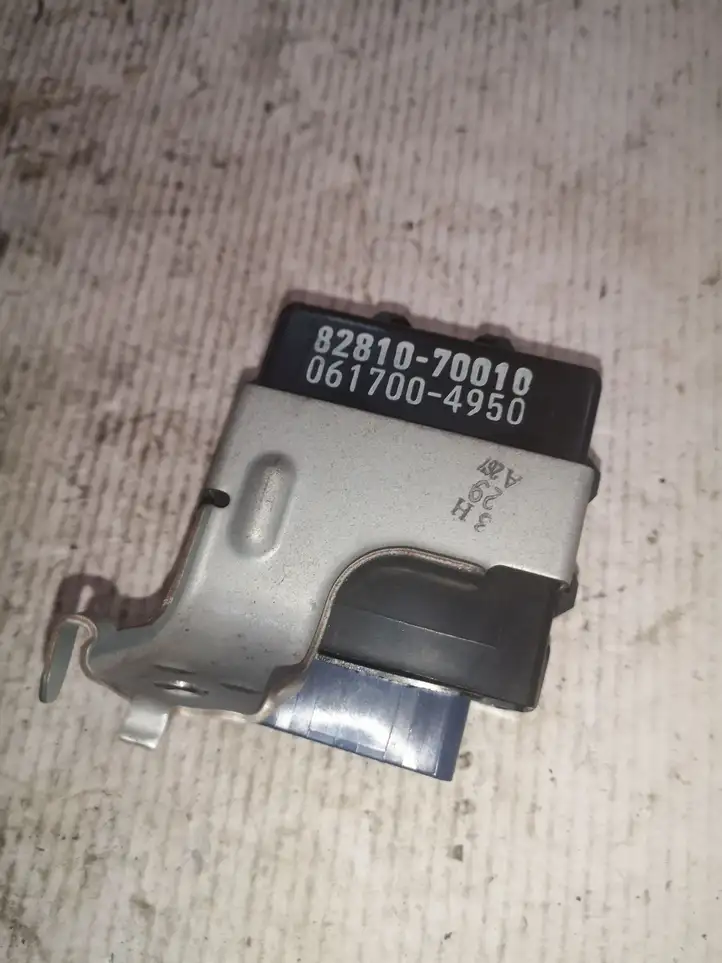 Toyota Aygo AB10 (2005 - 2008) 8264212050 Реле дневных фонарей — фото 3