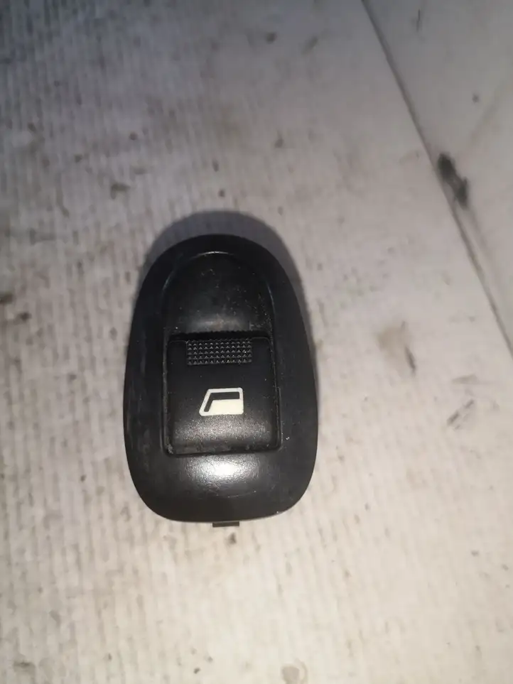 Citroen C3 (2009 - 2013) 2594304 Кнопка стеклоподъемников — фото 1