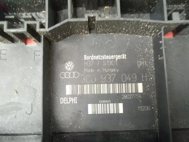 Volkswagen PASSAT B6 (2005 - 2010) 3C0937049H Модуль комфорта — фото 7